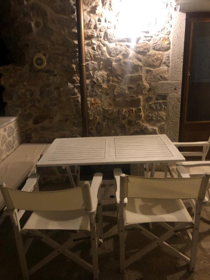 Elata Stone House Villa Exterior foto